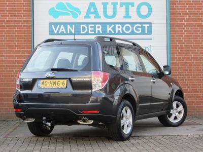 Subaru Forester 2.0 Luxury, Airco, Trekhaak, 1e Eig, NL auto, 100% Dealer Onderh.