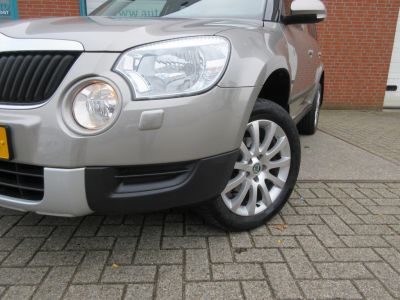 Škoda Yeti 1.2 TSI Tour, Automaat, Airco, Lm, Trekhaak, NL, 64.012 km !!!