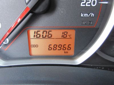 Toyota Yaris 1.0 VVT-i Aspiration, Airco, LM, Navi, APK 9-25