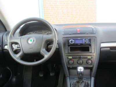 Škoda Octavia 1.6 Elegance, Clima, Comf, Lage km, APK 3-27