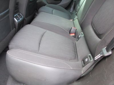 Renault Mégane 1.3 TCe Limited, Airco, Navi, Trekhaak, NL auto, APK 3-28