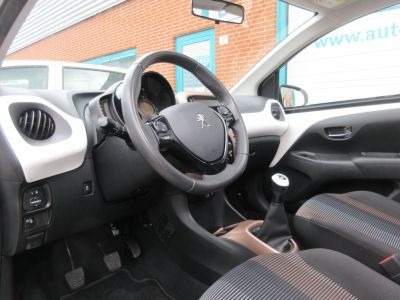Peugeot 108 1.2 VTi Allure Top, Cruise, Airco, 1e Eig, Nw. Distr, APK 4-27